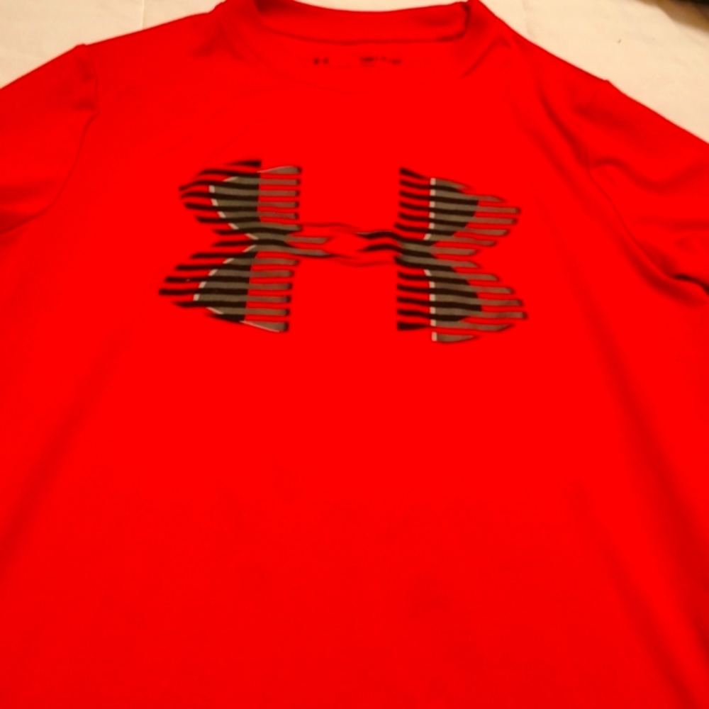Boys under armour shirt